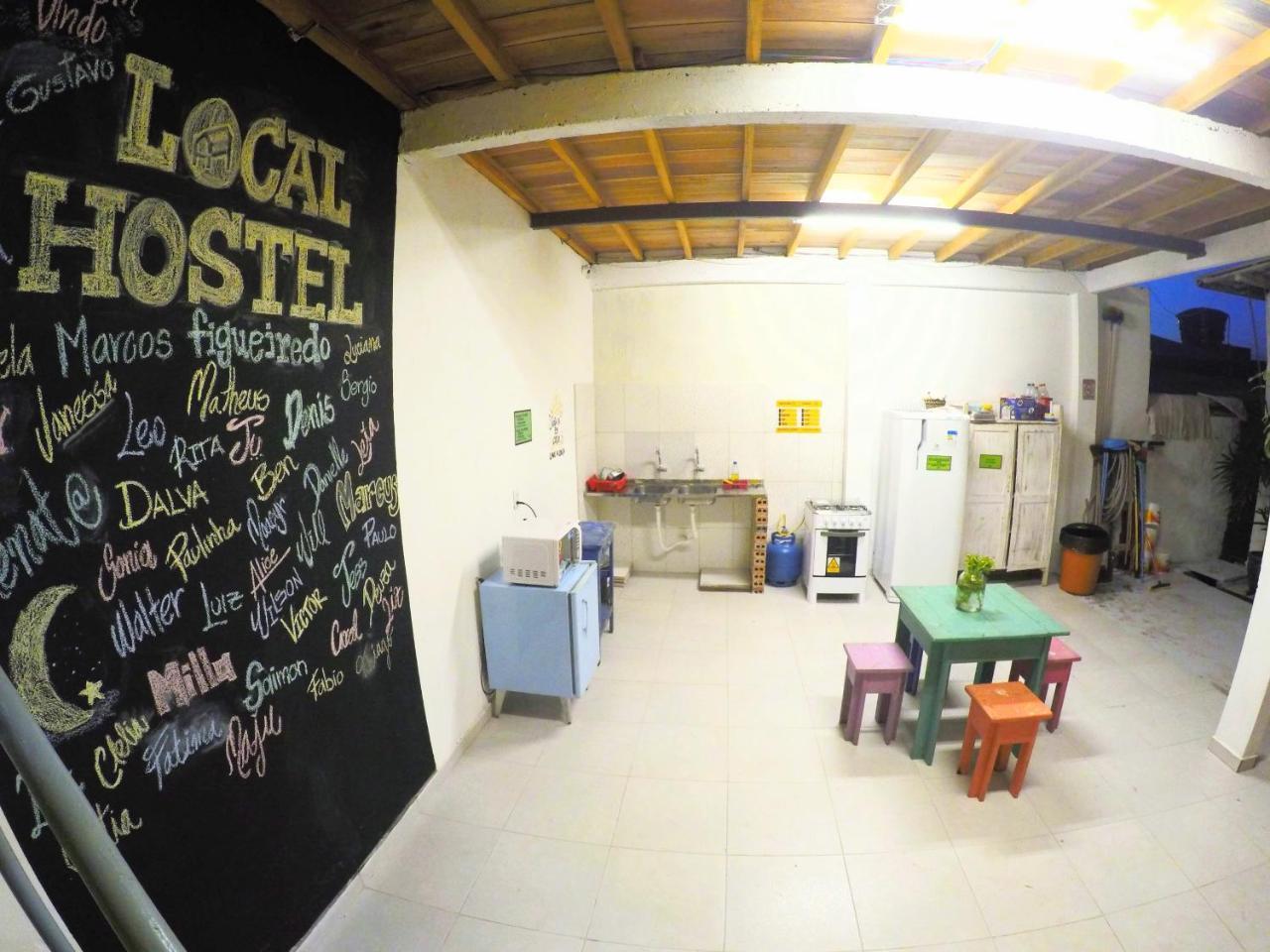 Hostel Da Milla プレジデンテ・フィゲイレド エクステリア 写真